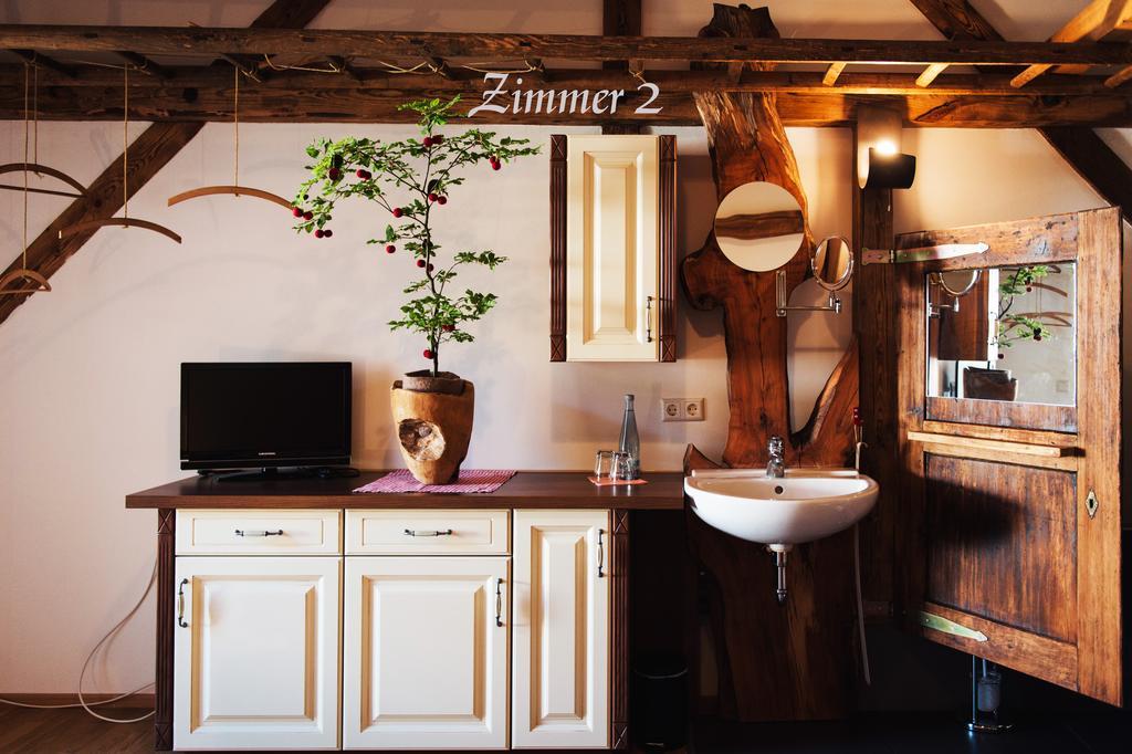 Alte Kass Hotel & Kaffeehaus Neidlingen Luaran gambar