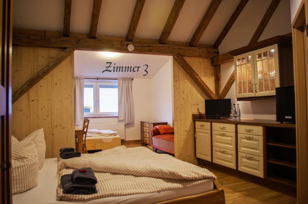 Alte Kass Hotel & Kaffeehaus Neidlingen Luaran gambar