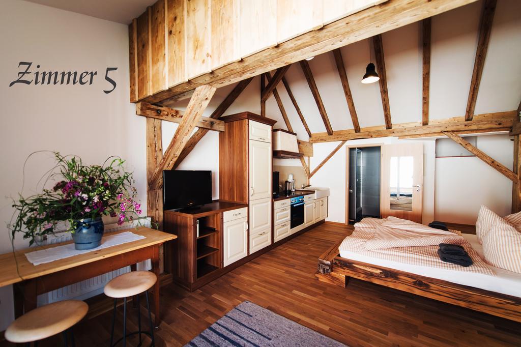 Alte Kass Hotel & Kaffeehaus Neidlingen Luaran gambar