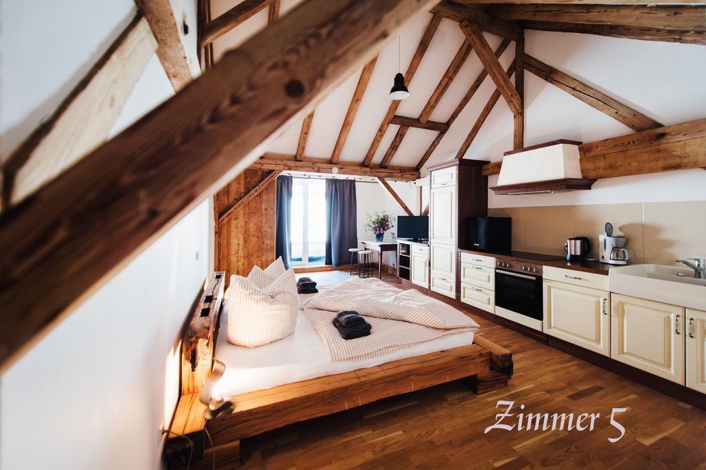 Alte Kass Hotel & Kaffeehaus Neidlingen Luaran gambar