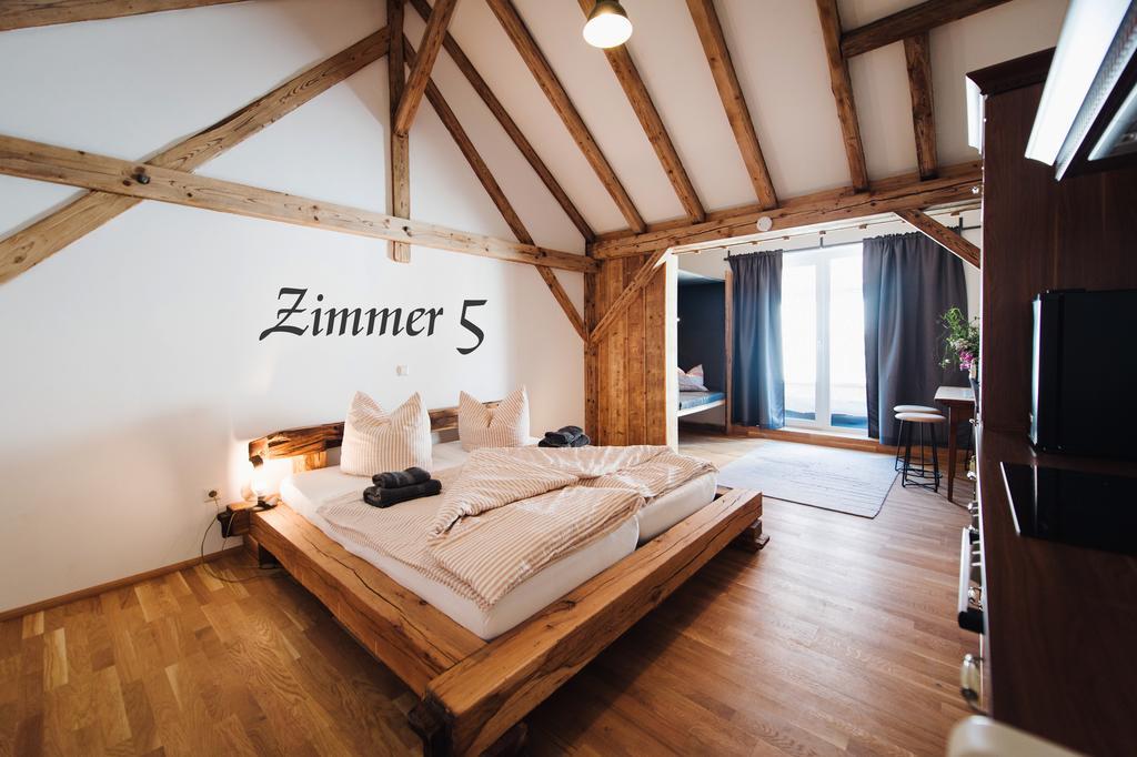 Alte Kass Hotel & Kaffeehaus Neidlingen Luaran gambar